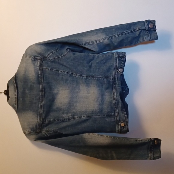 INDIGO REIN, FOREVER JEAN JACKET, SIZE MEDIUM. BUTTON UP, ALL BUTTONS AT… - Picture 3 of 5